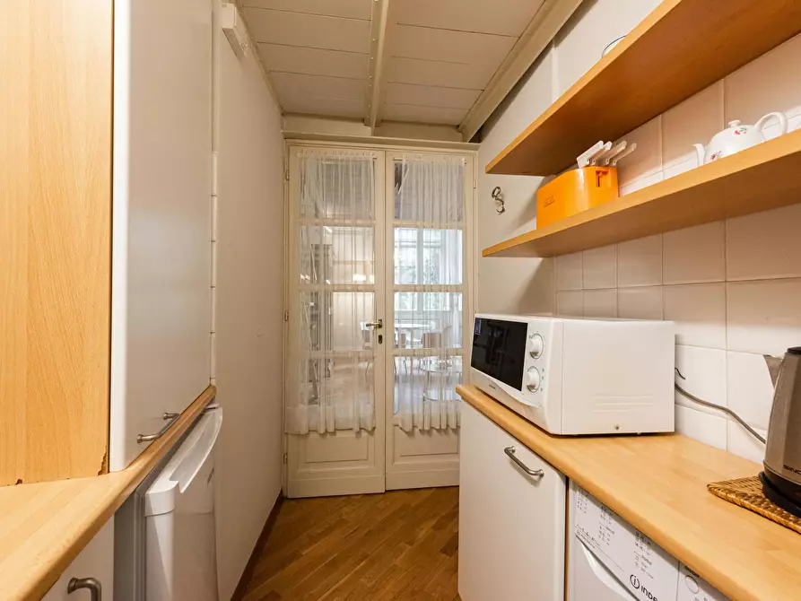 Immagine 9 di Appartamento in affitto  in Via dell' Oriuolo a Firenze