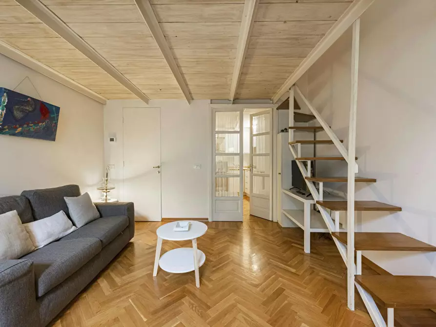 Immagine 4 di Appartamento in affitto  in Via dell' Oriuolo a Firenze