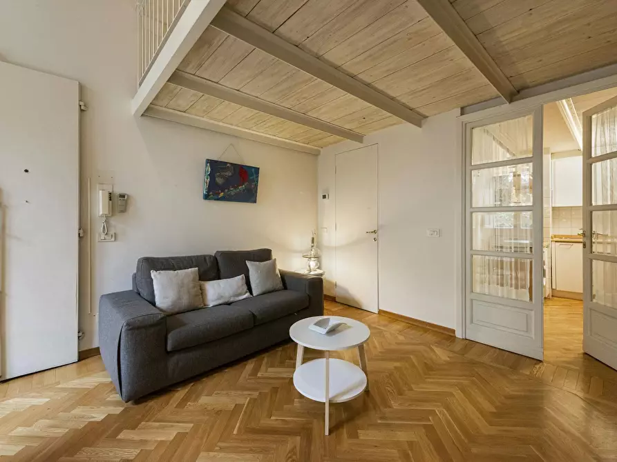 Immagine 5 di Appartamento in affitto  in Via dell' Oriuolo a Firenze