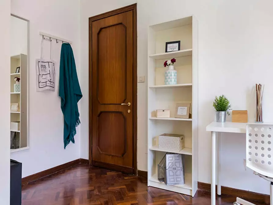 Immagine 6 di Camera in affitto  in Viale Giovanni Vicini a Bologna