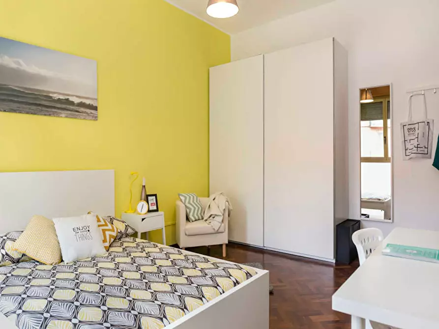 Immagine 3 di Camera in affitto  in Viale Giovanni Vicini a Bologna