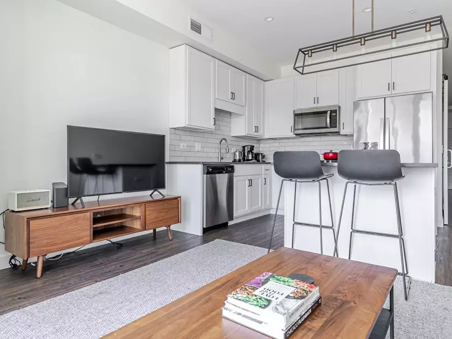Immagine 4 di Appartamento in affitto  in North Addison Avenue a Ancona