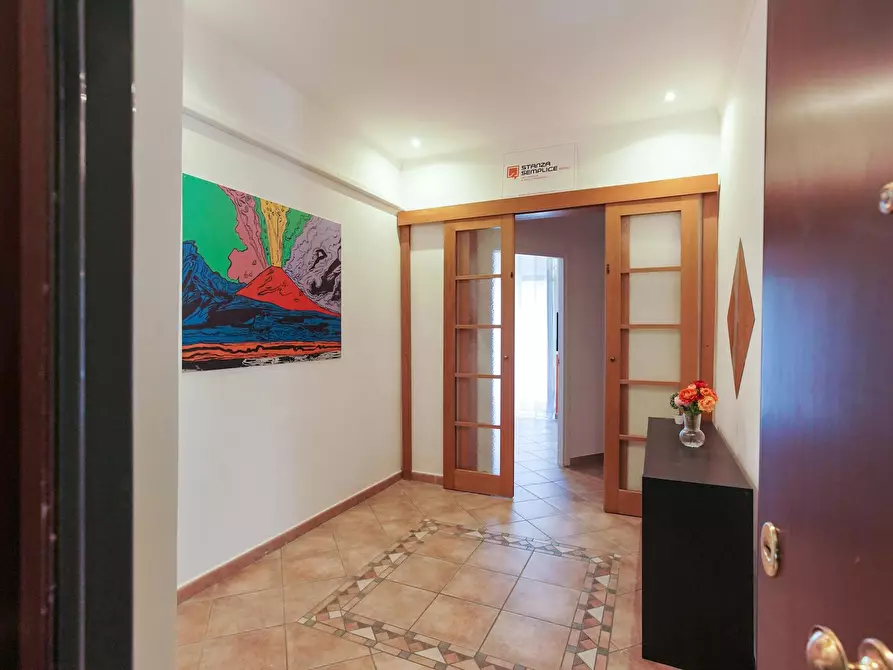 Immagine 6 di Camera in affitto  in Via Pignasecca a Napoli