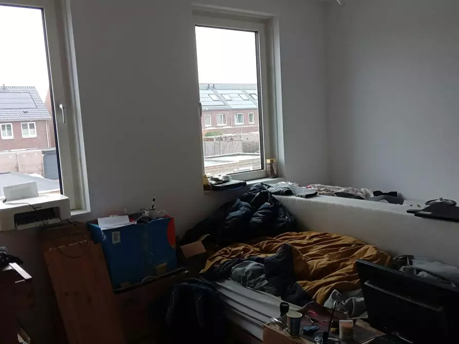Immagine 1 di Camera in affitto  in Koning Willem-Alexanderlaan a Zevenhuizen