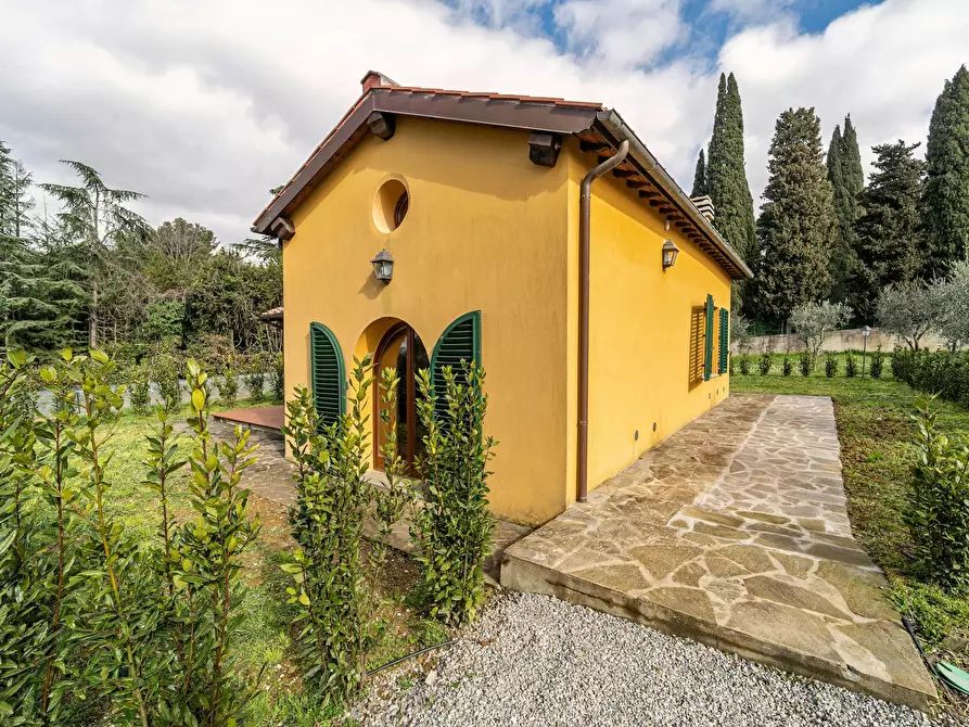 Immagine 2 di Casa indipendente in affitto  in Via del Poggiolino a Firenze