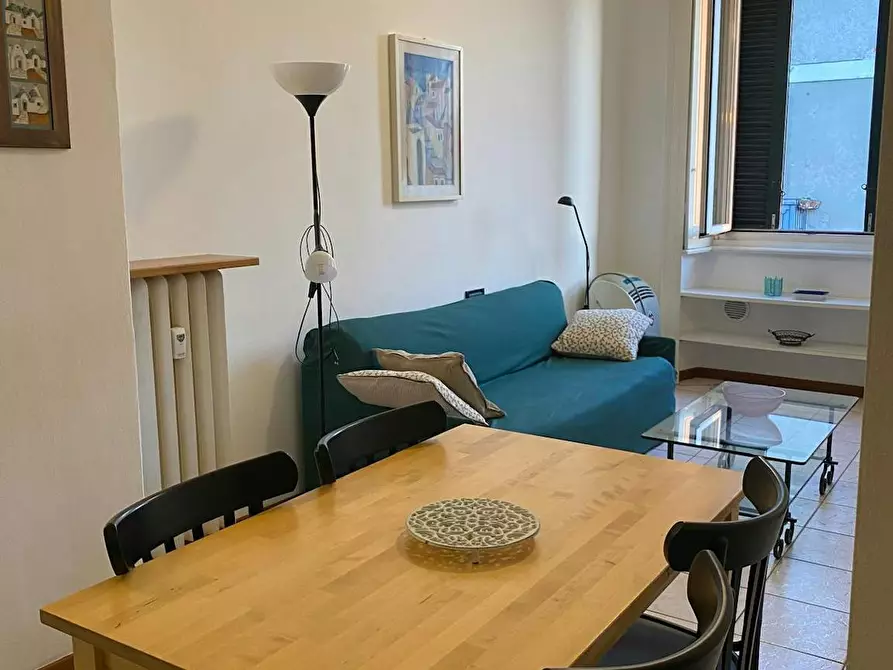 Immagine 1 di Appartamento in affitto  in Alzaia Naviglio Pavese a Milano