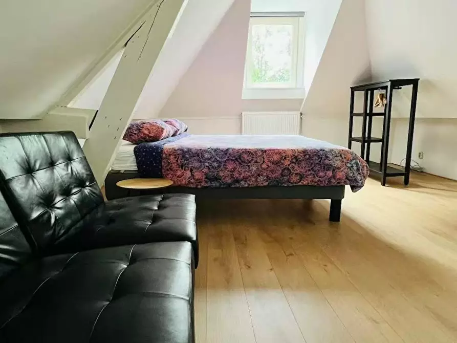 Immagine 2 di Appartamento in affitto  in Oostzeedijk Beneden a Rotterdam