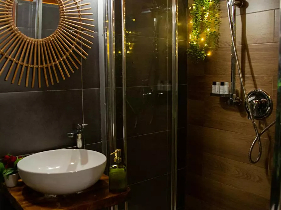 Immagine 8 di Appartamento in affitto  in Piazza Principe Umberto a Napoli