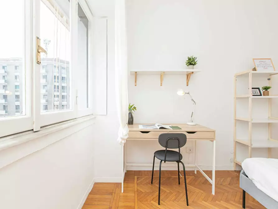 Immagine 10 di Camera in affitto  in Viale Coni Zugna a Milano