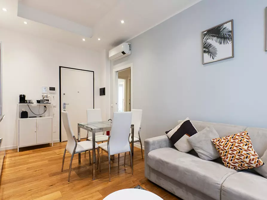 Immagine 1 di Appartamento in affitto  in Via Falcone a Milano