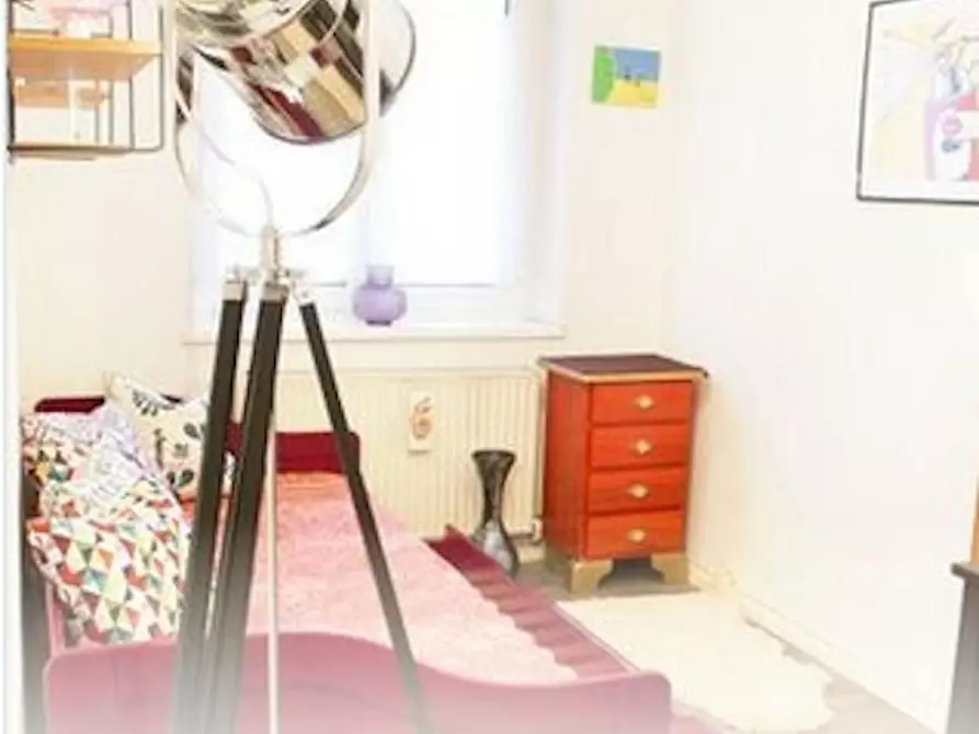 Immagine 1 di Camera in affitto  in Kochhannstraße a Berlin Friedrichshain