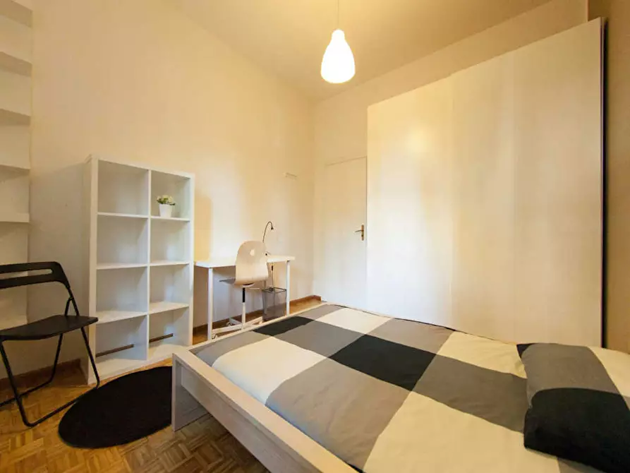 Immagine 8 di Camera in affitto  in Via Benedetto Marcello a Bologna