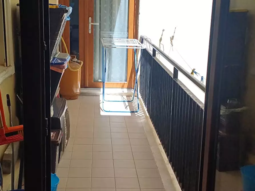 Immagine 8 di Camera in affitto  in Via Costituzione a Cagliari