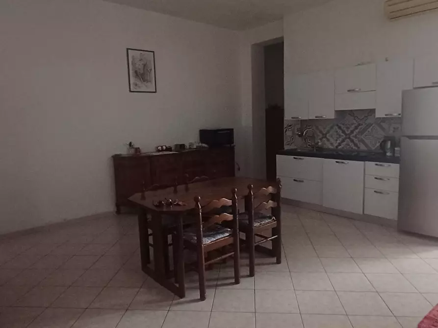 Immagine 6 di Camera in affitto  in Via Costituzione a Cagliari