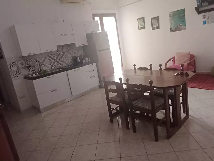 Immagine 5 di Camera in affitto  in Via Costituzione a Cagliari