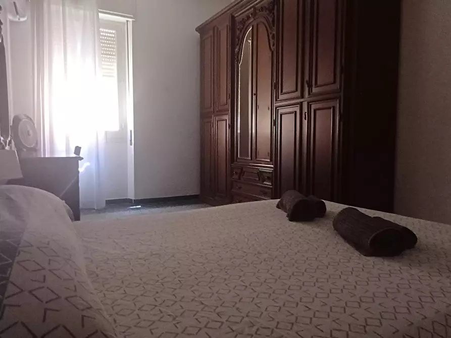 Immagine 4 di Camera in affitto  in Via Costituzione a Cagliari