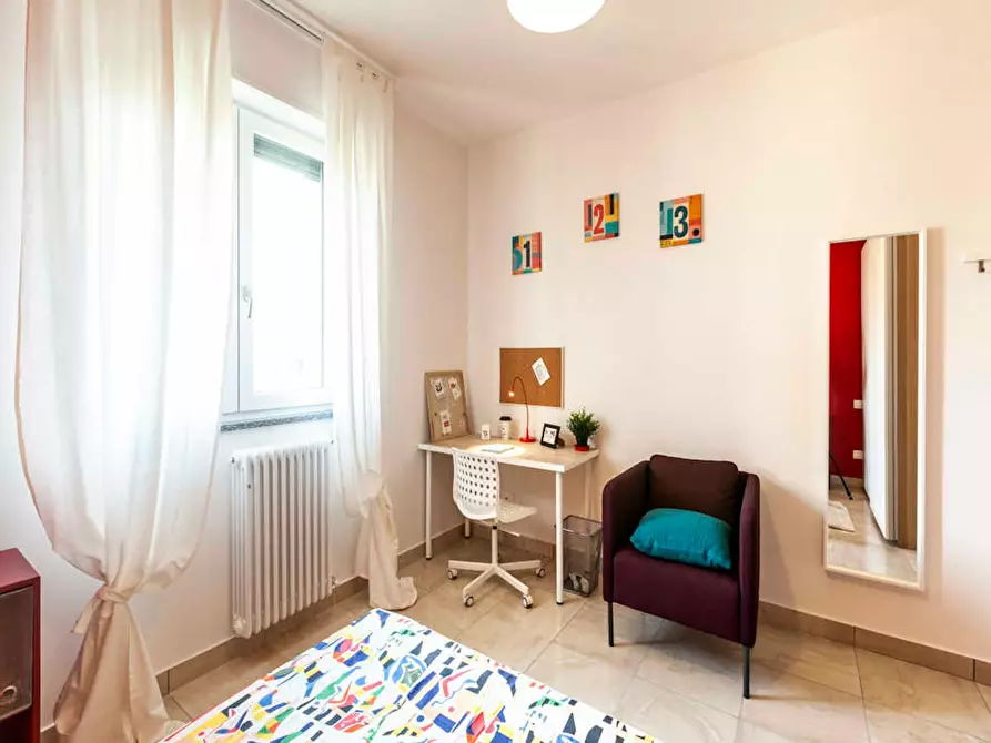 Immagine 6 di Camera in affitto  in Via Giuseppe Regaldi a Milano