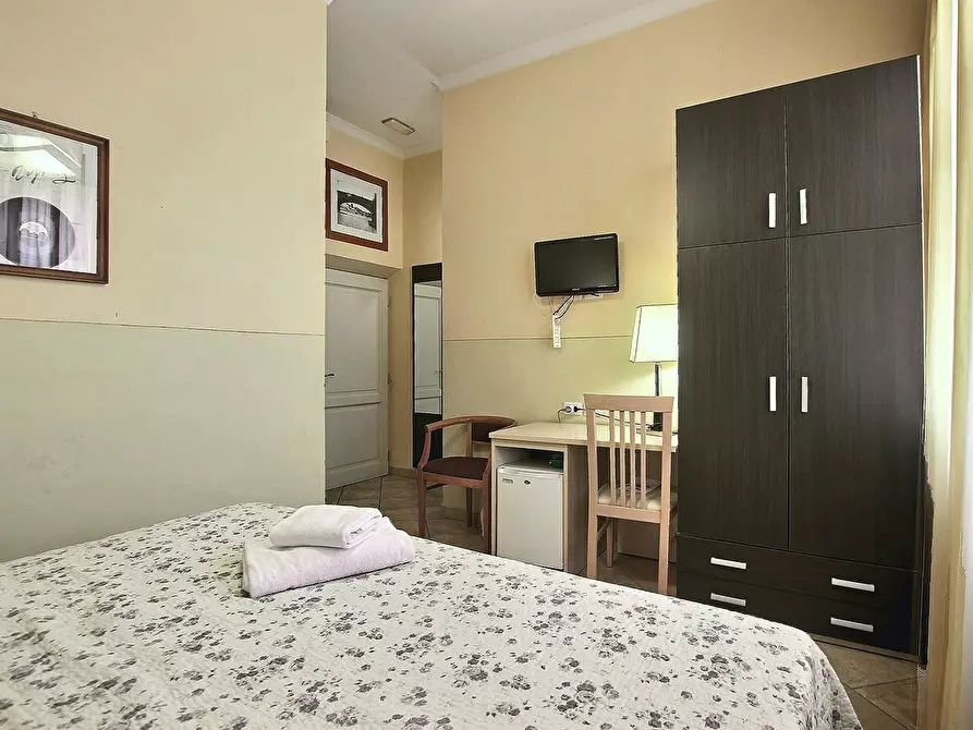 Immagine 3 di Camera in affitto  in Via Gioacchino Rossini a Firenze