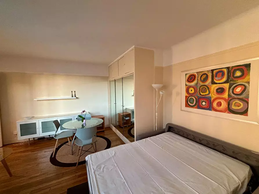 Immagine 4 di Appartamento in affitto  in Rue de Passy a Paris 16