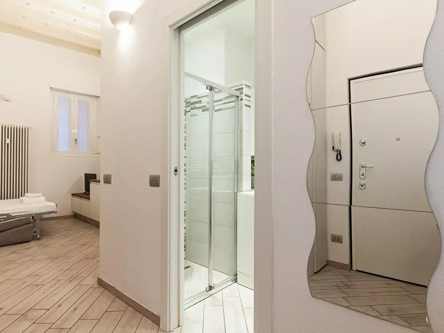 Immagine 1 di Appartamento in affitto  in Corso Monforte a Milano