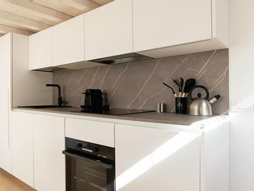 Immagine 5 di Appartamento in affitto  in Via Nino Bixio a Milano