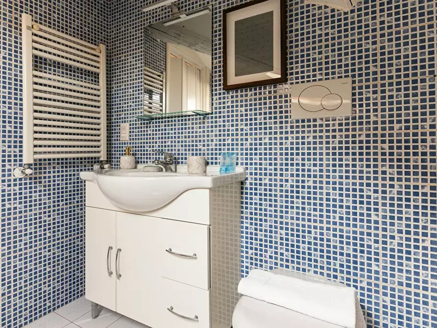 Immagine 9 di Appartamento in affitto  in Via Piero della Francesca a Milano