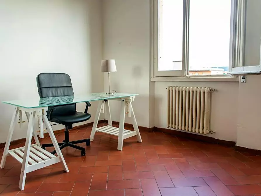 Immagine 3 di Camera in affitto  in Via Uguccione della Faggiola a Firenze