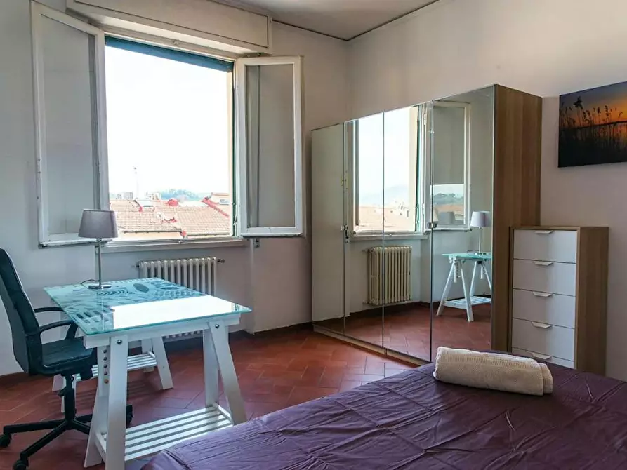 Immagine 1 di Camera in affitto  in Via Uguccione della Faggiola a Firenze