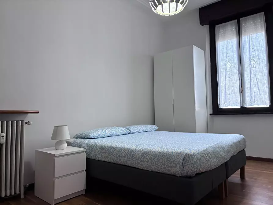 Immagine 3 di Camera in affitto  in Via Carlo Valvassori Peroni a Milano