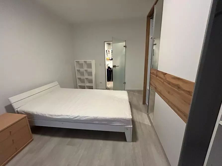 Immagine 3 di Camera in affitto  in Leopoldstraße a München