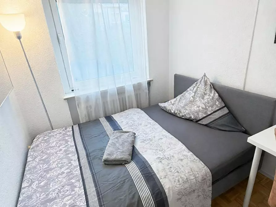 Immagine 9 di Camera in affitto  in Elfriedenstraße a München
