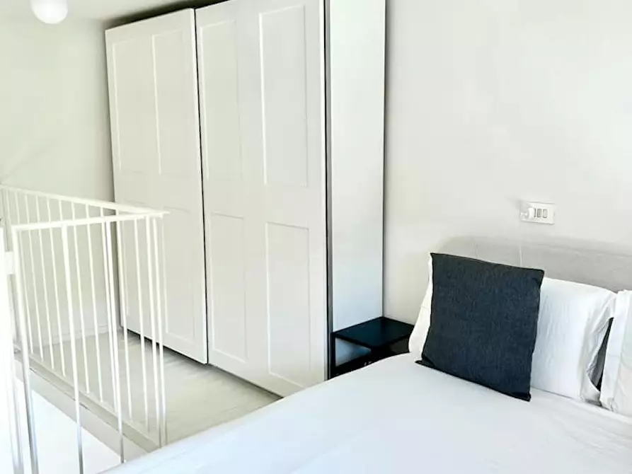 Immagine 4 di Appartamento in affitto  in Via Coluccio Salutati a Milano