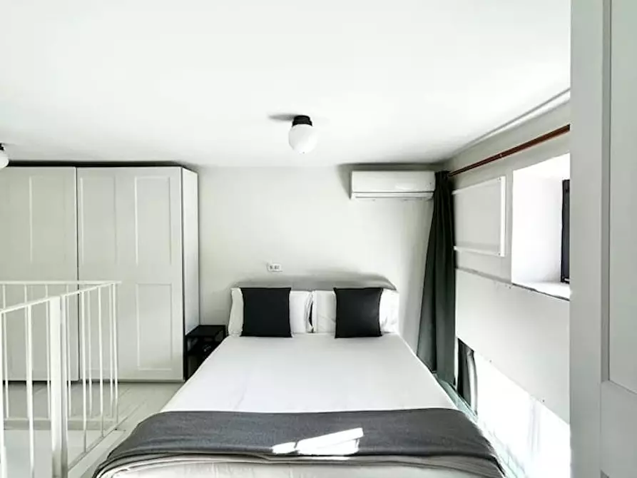 Immagine 1 di Appartamento in affitto  in Via Coluccio Salutati a Milano