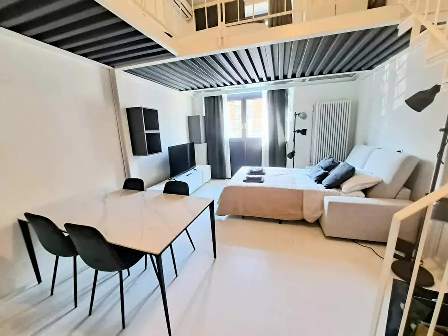 Immagine 7 di Appartamento in affitto  in Via Coluccio Salutati a Milano