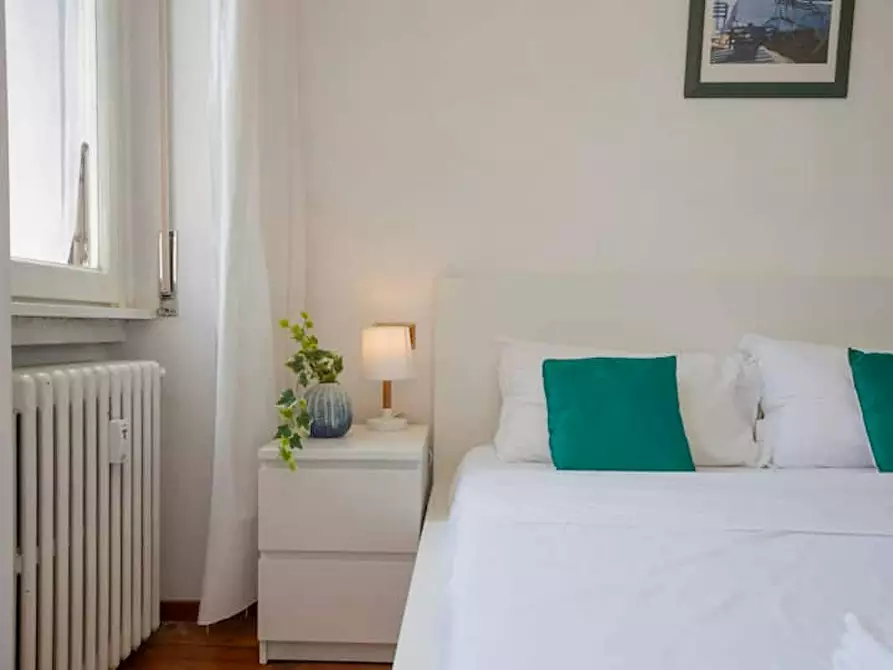 Immagine 4 di Appartamento in affitto  in Via Varese a Milano