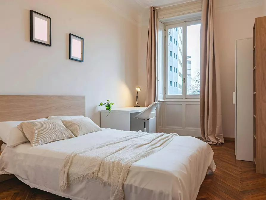 Immagine 1 di Camera in affitto  in Via Enrico Tazzoli a Milano