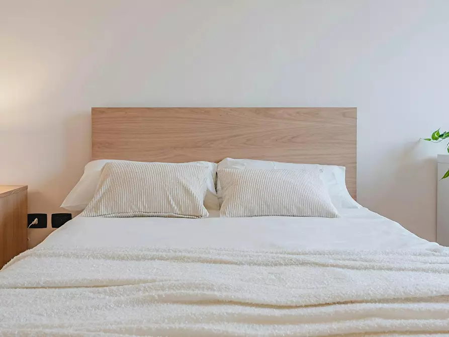 Immagine 6 di Camera in affitto  in Via Enrico Tazzoli a Milano