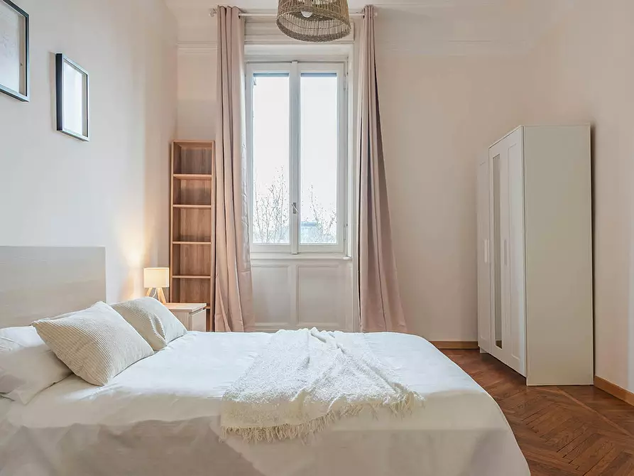 Immagine 1 di Camera in affitto  in Via Enrico Tazzoli a Milano