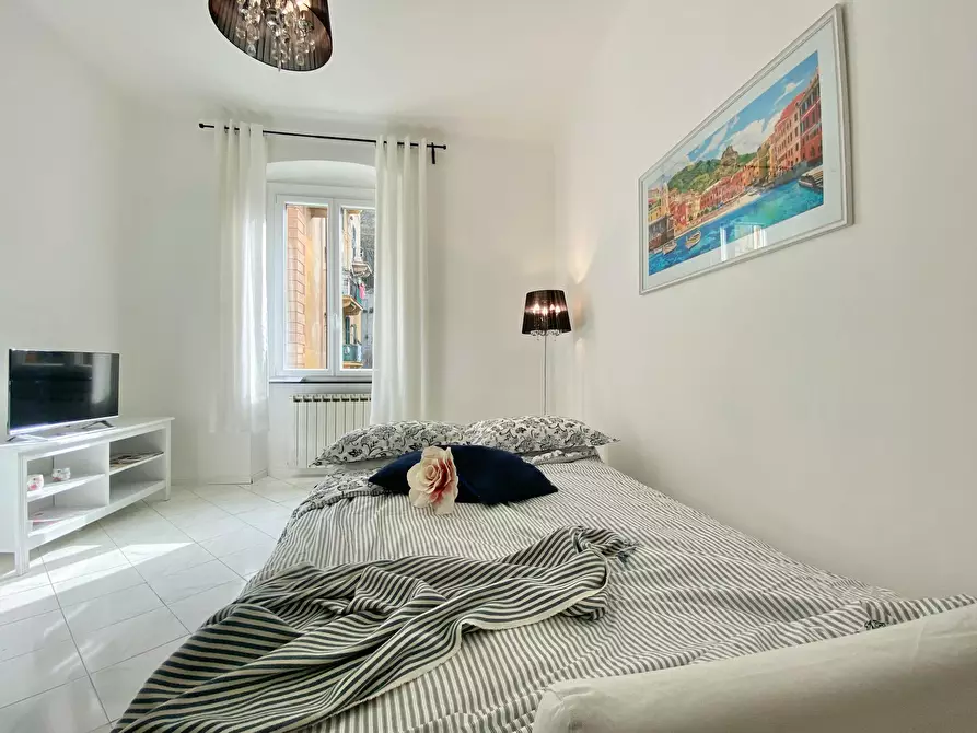 Immagine 3 di Camera in affitto  in Via Venezia a Genova