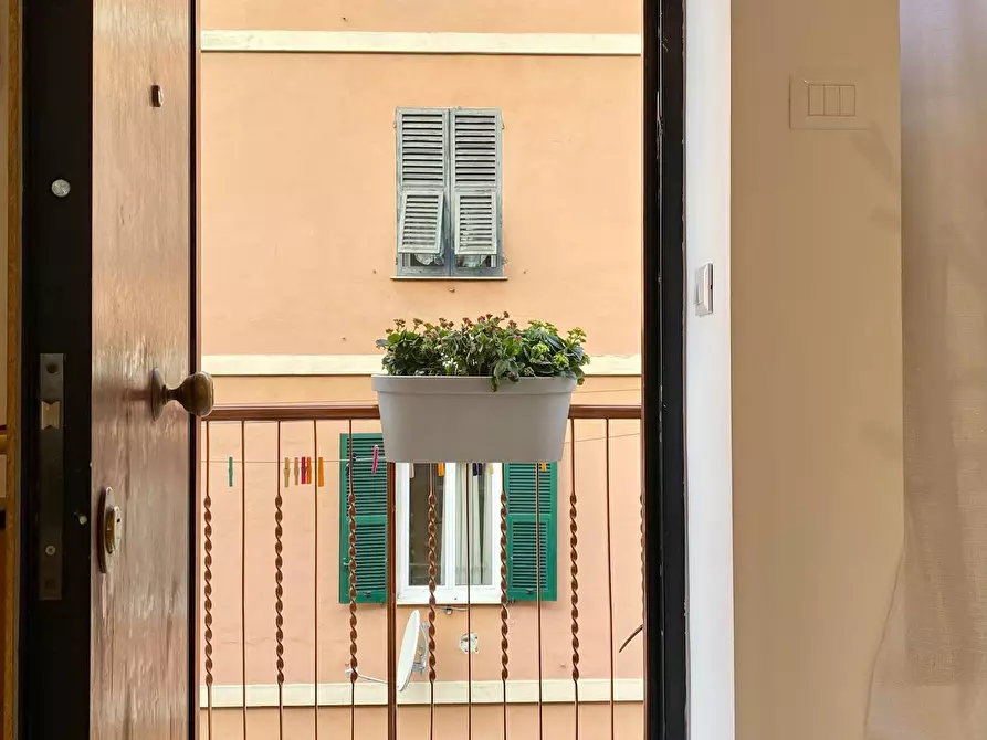 Immagine 9 di Camera in affitto  in Via Venezia a Genova