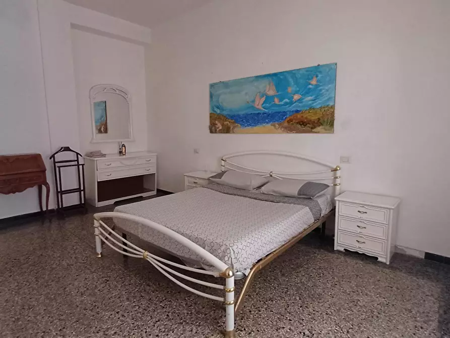 Immagine 3 di Camera in affitto  in Via Costituzione a Cagliari