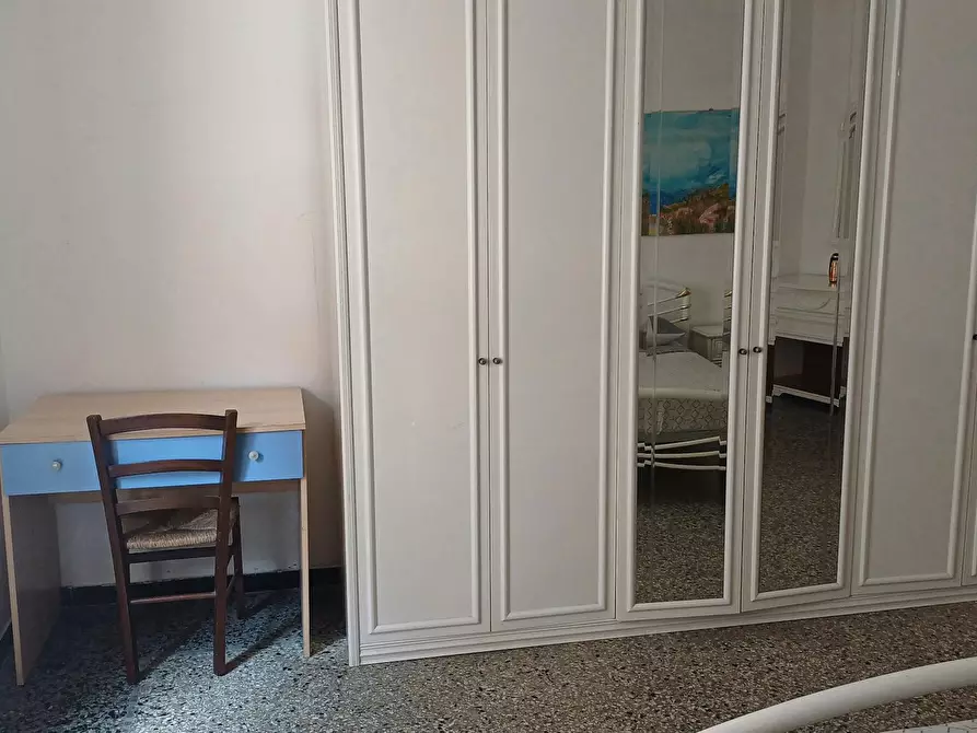 Immagine 7 di Camera in affitto  in Via Costituzione a Cagliari