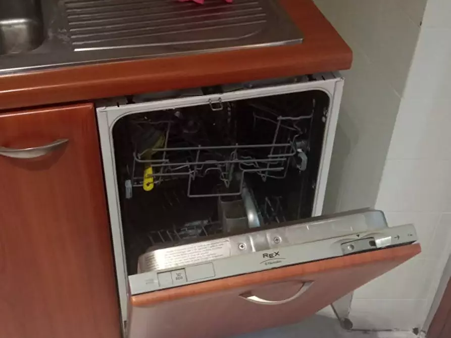 Immagine 8 di Camera in affitto  in Via di Casal Bruciato a Roma