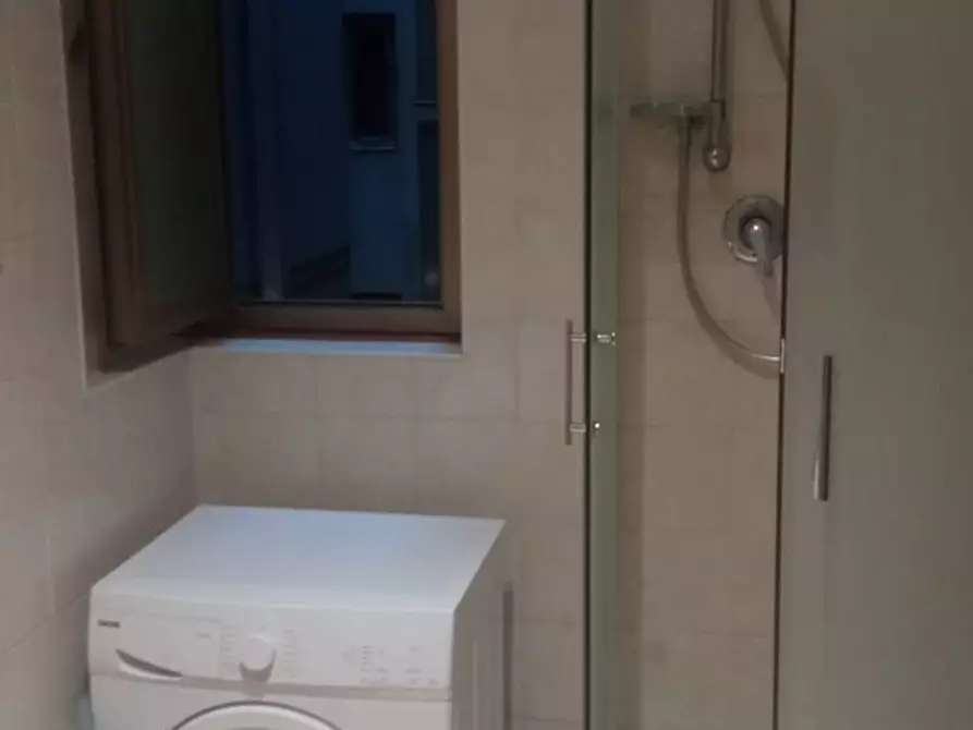 Immagine 5 di Camera in affitto  in Via di Casal Bruciato a Roma