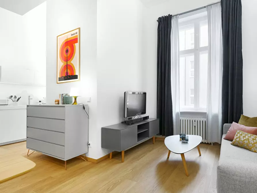 Immagine 2 di Appartamento in affitto  in Mommsenstraße a Berlin