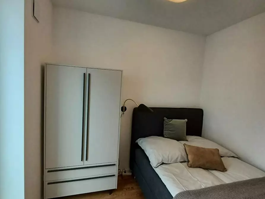 Immagine 5 di Appartamento in affitto  in Schillingstraße a Berlin