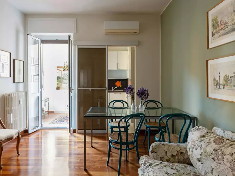 Immagine 6 di Appartamento in affitto  in Via Roncaglia a Milano