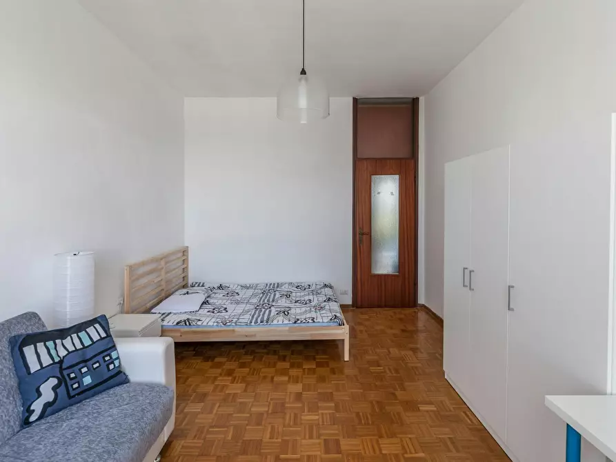 Immagine 2 di Camera in affitto  in Viale Fulvio Testi a Milano