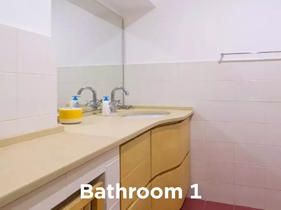 Immagine 5 di Camera in affitto  in Via Andrea Maria Ampère a Milano