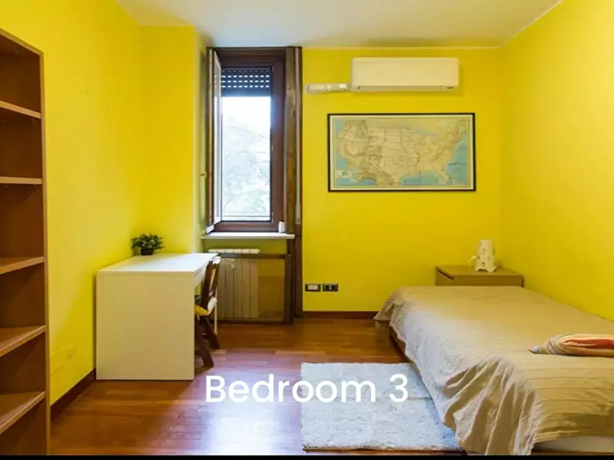 Immagine 1 di Camera in affitto  in Via Andrea Maria Ampère a Milano